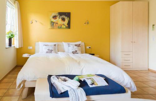 Goppertsweiler House | Discover Gasthof zum Hirsch: Pet-Friendly with Breakfast