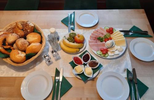 Breitenbrunn Hotel | Pet-Friendly Gasthof zum Lehnerwirt with High Guest Ratings