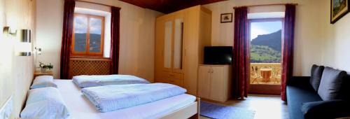 Fie allo Sciliar Hotel | Oceanfront Retreat at Gasthof zum Schlern - Rated 8.1/10