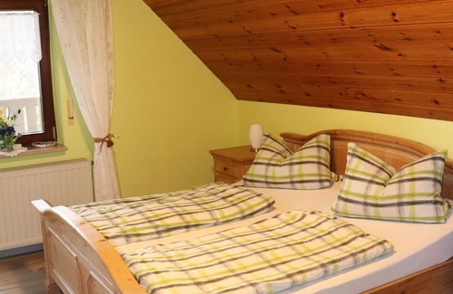 Windelsbach House | Discover Gasthof Zur Altmühlquelle: Family-Friendly Retreat