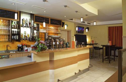 Pottsching Hotel | Pet-Friendly Gasthof zur Grenze with Breakfast Included