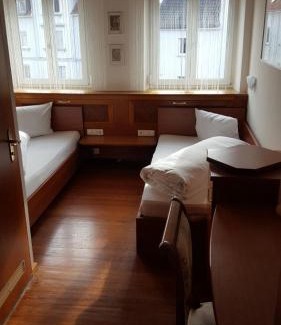 Biberach an der Riss House | Family-Friendly Gaststätte Peperoni with Dining Delights
