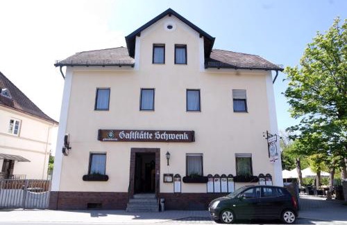 Bayreuth Hotel | Pet-Friendly Gaststätte Schwenksaal with Family Amenities