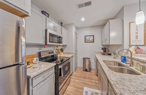 Huntsville Apartment | Cozy Western 1BR Apt with Free Parking & Fast WiFi