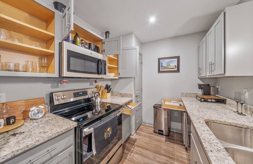 Huntsville Apartment | Cozy Western 1BR Apt with Free Parking & Fast WiFi