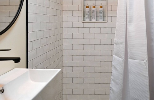 Skaneateles Hotel | Cozy Studio at Gate with Lake View and Spa Amenities