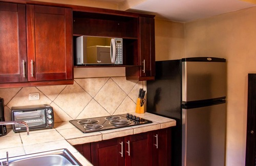 Antigua Guatemala Apartment | Ideal Getaway: Pet-Friendly Retreat Near Central Park