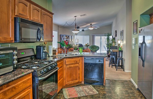 Sunrise Manor House | Escape to Las Vegas: Cozy Retreat with Spa & Porch