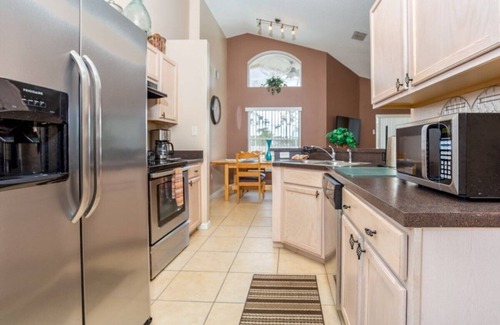 Westridge House | Inviting Westridge Retreat: 4 Bedrooms, Private Pool & WIFI