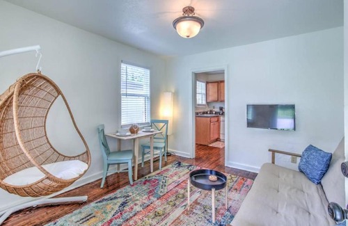 Midtown Apartment | Tranquil Cottage Retreat: Ideal Midtown Location Awaits