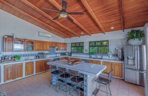 Nosara Villa | Gated Estate, Amazing View, Ideal for 8+ People