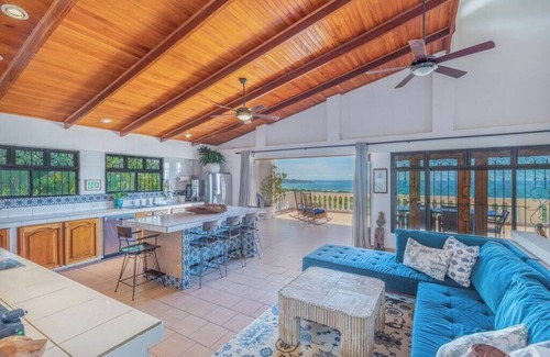 Nosara Villa | Gated Estate, Amazing View, Ideal for 8+ People