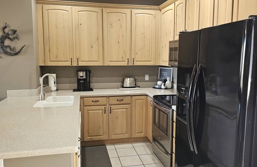 St. George Condo | Gated Golf Course Community Condo with Pool & Spa Access