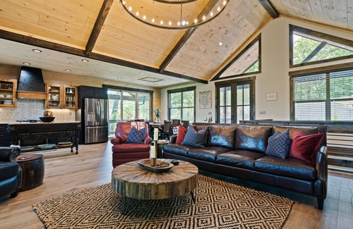 Cherry Log Cabin | Gated Mountain Retreat with Hot Tub & Game Tables