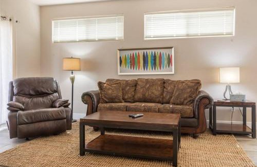 Fox Crossing House | Elegant Ocotillo Townhouse with Heated Pool & Spa