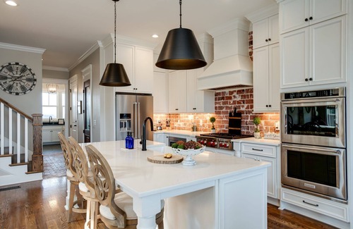Thompson's Station House | Private Estate with Pool and Hilltop Views, Rated 10/10