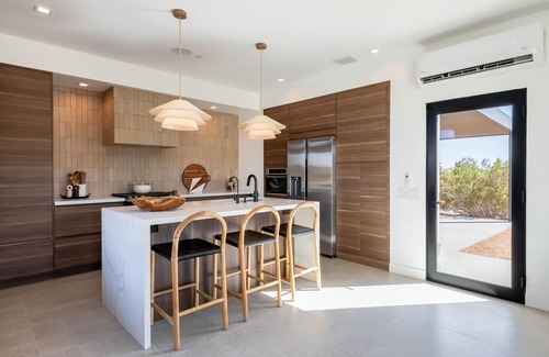Yucca Valley Villa | Exquisite Desert Villa with Pool & Spa for Intimate Weddings