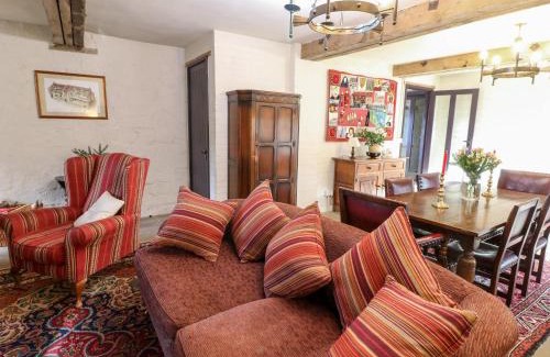 Polesworth House | Discover Gatehouse Croft: Pet-Friendly 4-Star Retreat