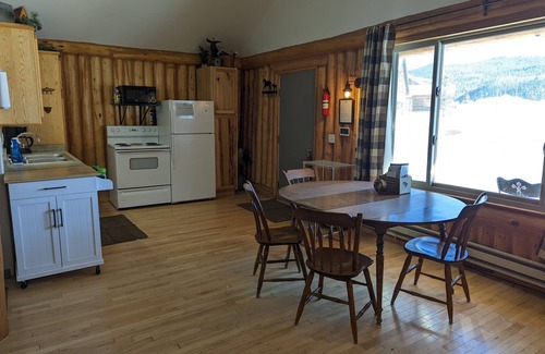Meeker Cabin | Exceptional Family Getaway at Gates of the Flat Tops