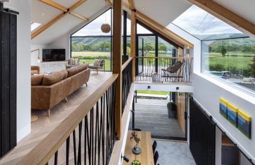 Coniston House | Elegant Gatesgarth: 5-Star Haven for Families and Pets