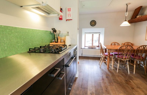 Newton-on-Rawcliffe Cottage | Gateside