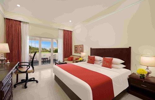Daulatabad Hotel | Premier Vivanta Aurangabad: Spa, Pool & Family-Friendly