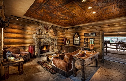 Gateway Cabin | Gateway Canyons Resort: A Memorable 4-Star Experience