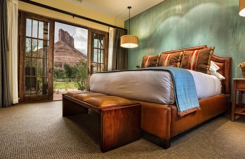 Gateway Cabin | Gateway Canyons Resort: A Memorable 4-Star Experience
