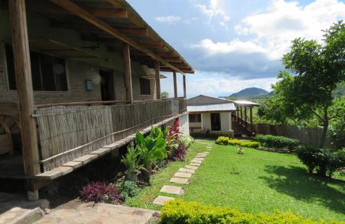 Mangochi House | Kid-Friendly Gateway Guest House with a 9/10 Review Score