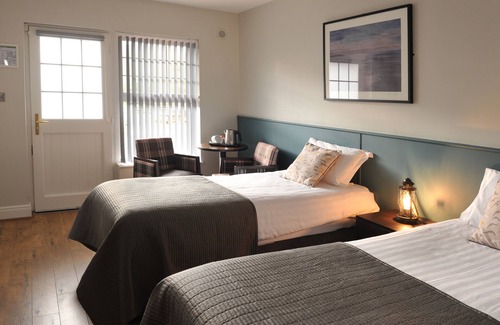 Donegal House | Gateway Lodge Donegal: Wheelchair Accessible & Family-Friendly