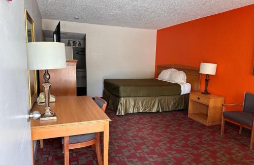 Rifle Hotel | Family-Friendly Gateway Lodge with Great Amenities