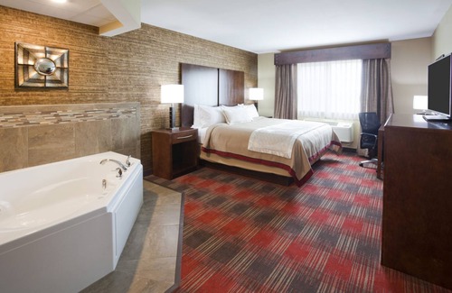 Tea Hotel | Premier GrandStay Hotel and Suites with Pool & Restaurant