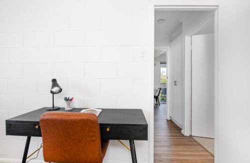 Bedford Park Apartment | Family-Friendly Gateway Retreat near Flinders Uni & Hospital