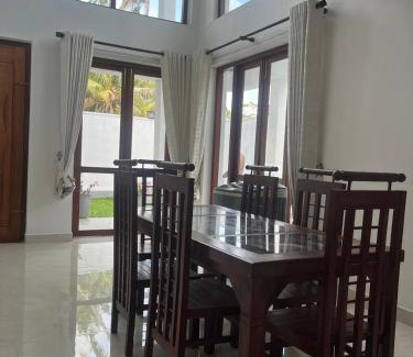 Seeduwa - Katunayake Bed & Breakfast | Gateway terrace CMB Airport katunayake
