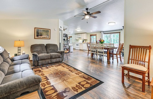 Packwood Cottage | Gateway to Mt Rainier: Riverfront Haven w/ Hot Tub