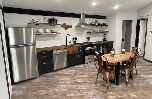 Hancock House | Adventure Awaits: Pet-Friendly Retreat Near MTU