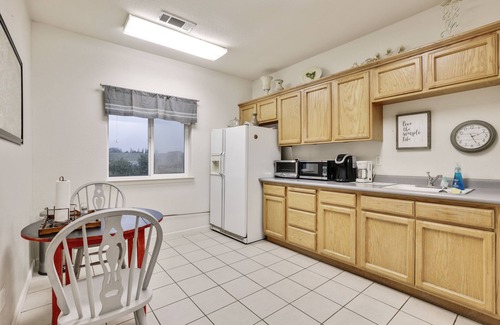 Springville Apartment | Visit Sequoia National Park: Family-Friendly Retreat in Springville