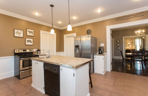 Buchanan Other | Ideal Stay Near Wineries & Lake Michigan - Top Rated Hotel