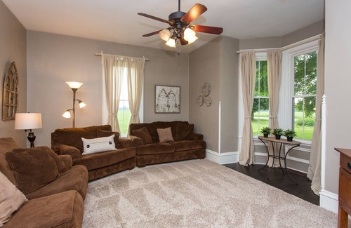 Buchanan Other | Ideal Stay Near Wineries & Lake Michigan - Top Rated Hotel