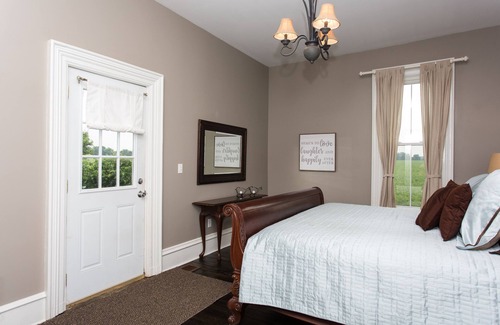 Buchanan Other | Ideal Stay Near Wineries & Lake Michigan - Top Rated Hotel