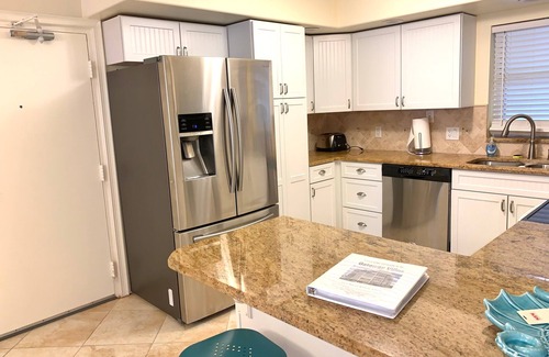 Fort Myers Beach Condo | Gateway Villas 297-Beachy & Bright Gateway Villas SeaSide 2 bedroom | 2 bath Sleeps 6/8
