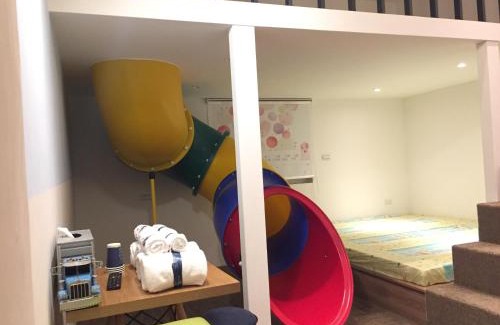 Zuoying District Bed & Breakfast | Gathering: Family-Friendly Retreat with Great Amenities
