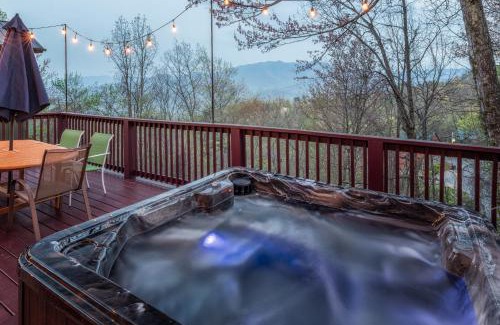 Chalet Village Ski Chalet | Relaxing Gatlinburg Cabin with Scenic Views & Hot Tub