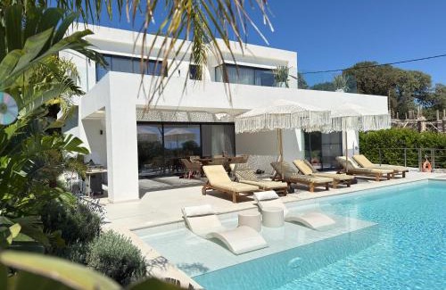 Rhodes Town Villa | Gatsby Rhodes: New Seaview Villa with Pool & Ocean View