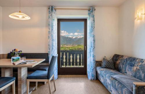 Luson Apartment | Explore Gatscherhof Apt Abendrot: Pet-Friendly Comfort Awaits