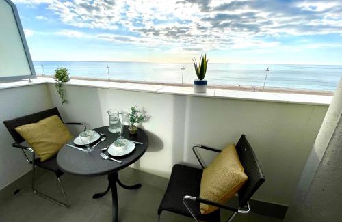 Cadiz Apartment | Oceanview GATU Villa Camarote Near Private Beach