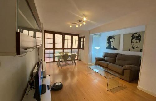 Cadiz Apartment | Beachfront GATU Villa Dante: Rated 10/10 with Ocean Views