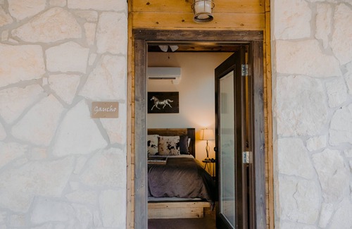 Dripping Springs House | Top-Rated Gaucho Room at Asante Lodging & Events