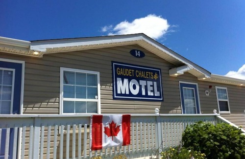 Shediac Hotel | Family-Friendly Retreat at Gaudet Chalets & Motel