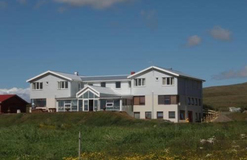 Hvammstangi House | Gauksmýri Guesthouse: Family-Friendly Stay with Breakfast